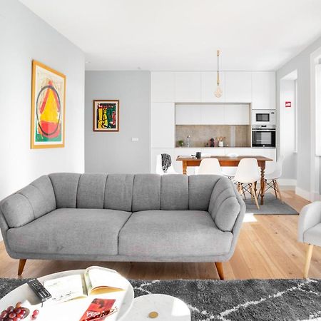 Joivy Marvelous 3-Bed Home With Astonishing View And Terrace, Nearby St George Castle Lissabon Buitenkant foto