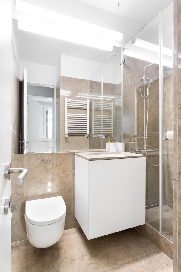 Joivy Marvelous 3-Bed Home With Astonishing View And Terrace, Nearby St George Castle Lissabon Buitenkant foto