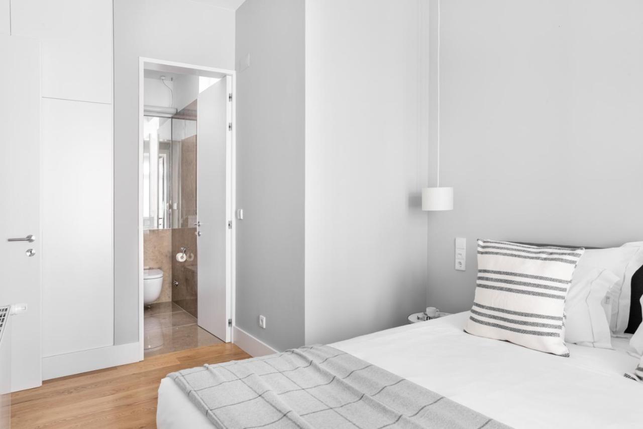 Joivy Marvelous 3-Bed Home With Astonishing View And Terrace, Nearby St George Castle Lissabon Buitenkant foto